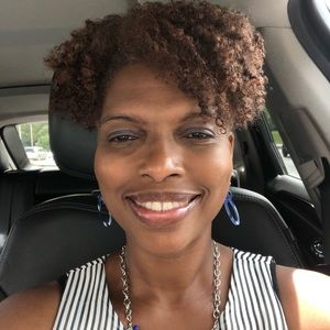 Meet your Posher, Ambie